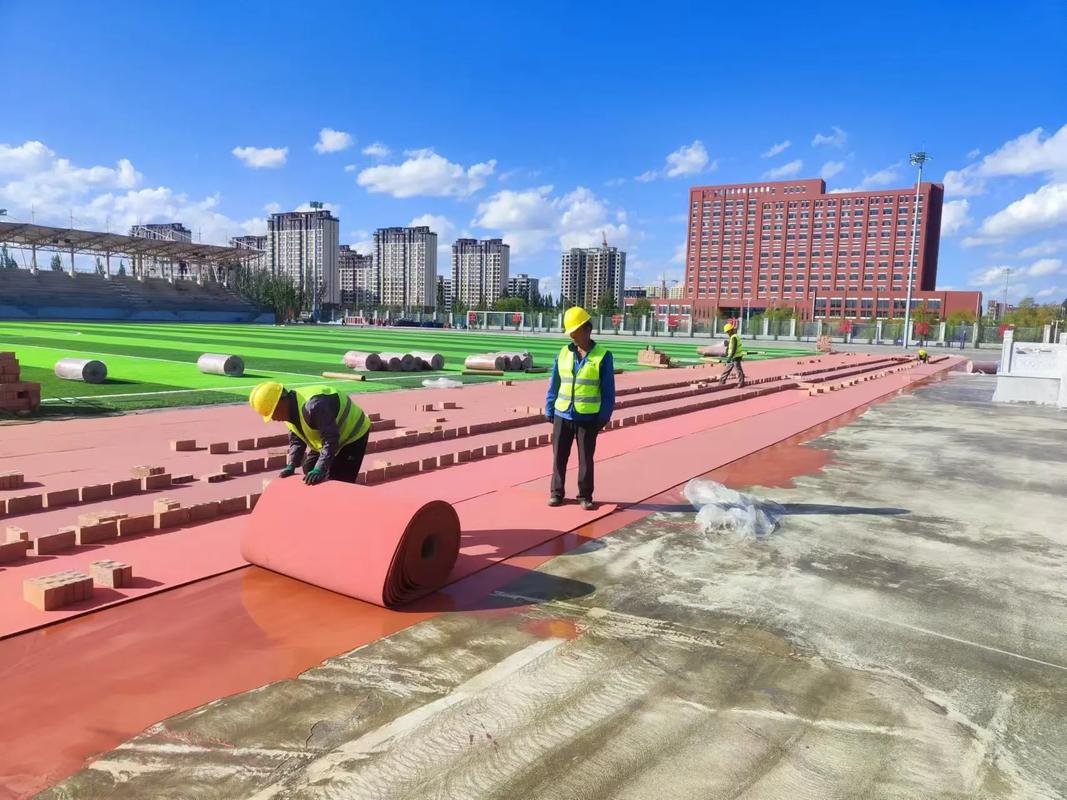 四川成都無縫半預制跑道卷材 塑膠場地預制型跑道卷材的創新應用與優勢解析