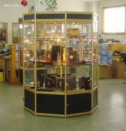 精品鈦合金旋轉柜圖片,精品鈦合金旋轉柜高清圖片 天津峰智貨架廠,